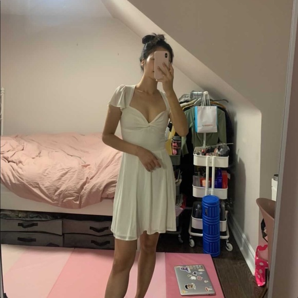 NEW REFORMATION KENNI DRESS - Picture 2 of 2